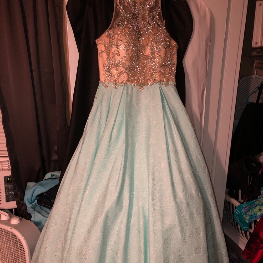 Stunning dress